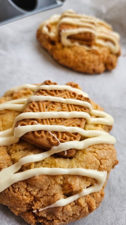 Custard Cream Cookie